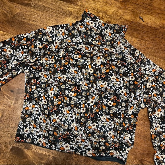 Free People All Dolled up Floral Green Cropped Blouse Long Sleeve Top Size S - Picture 7 of 15